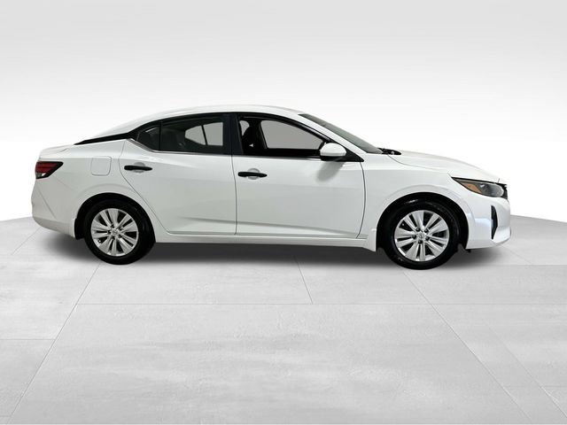Used 2025 Nissan Sentra S FWD image 2