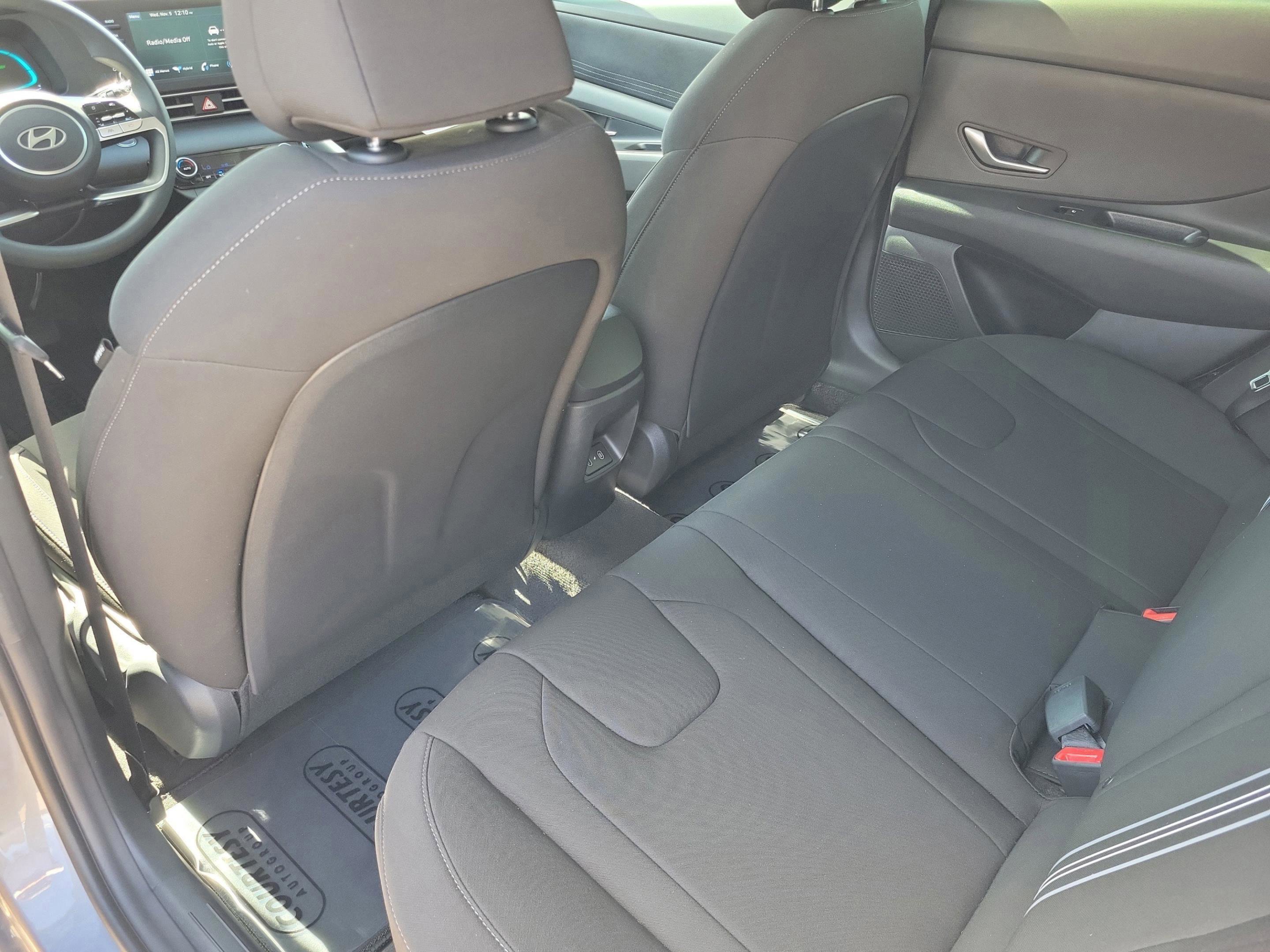 New 2026 Hyundai Elantra Blue image 33