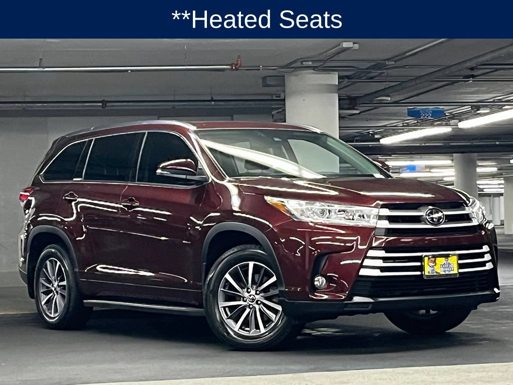 Used 2018 Toyota Highlander XLE AWD/4WD image 3