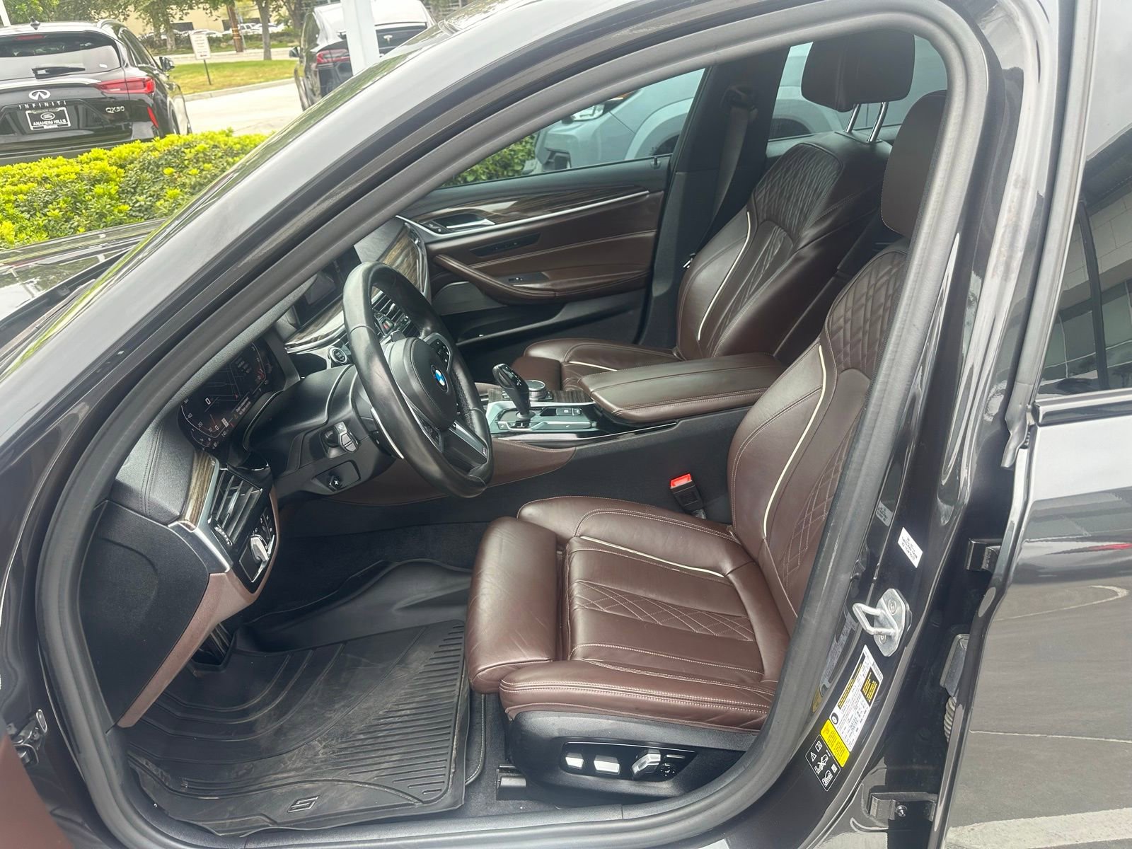 Used 2020 BMW M550i xDrive AWD/4WD image 2