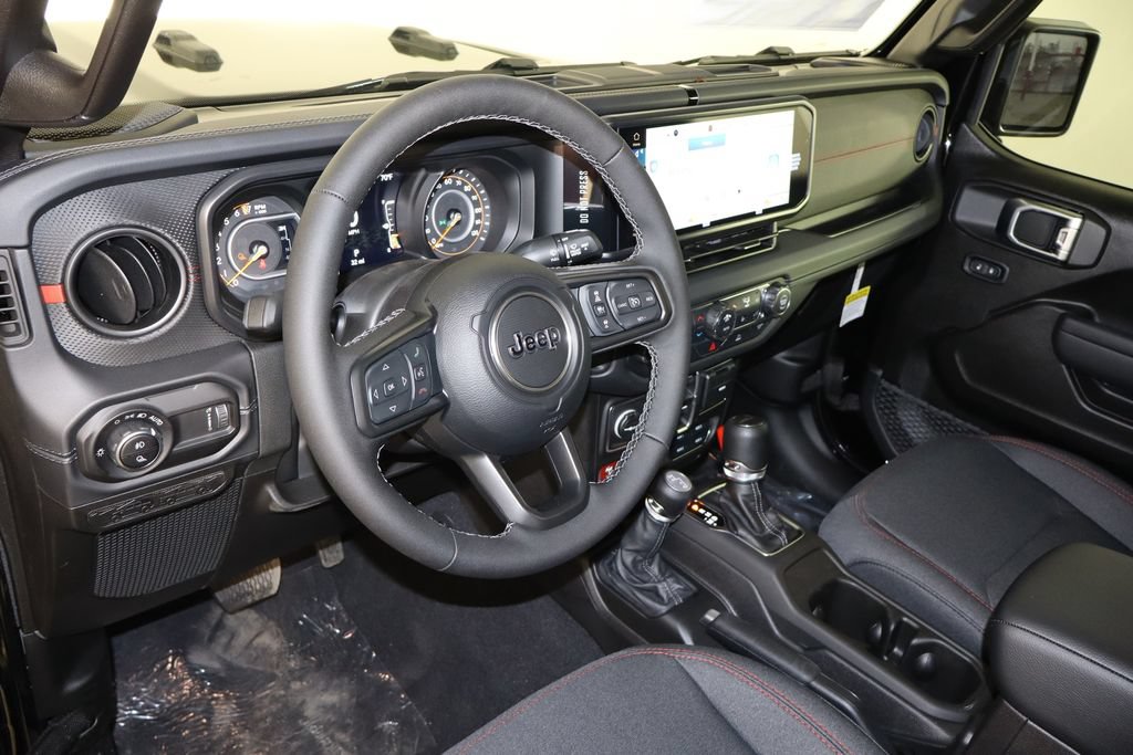 New 2026 Jeep Gladiator Rubicon w/ Steel Power Dome Hood Package AWD/4WD image 24