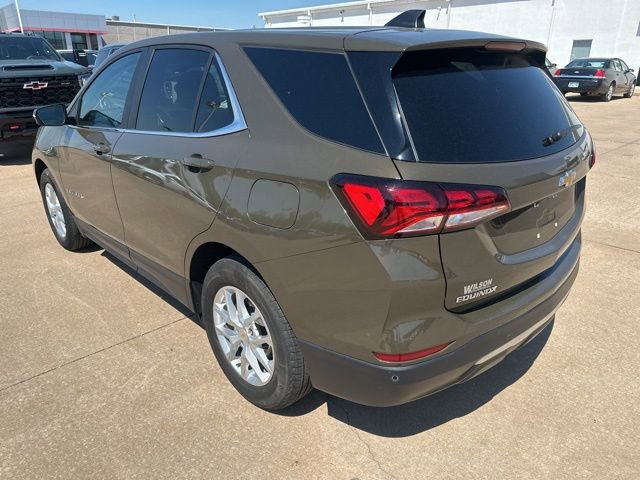 Used 2024 Chevrolet Equinox LT FWD image 3