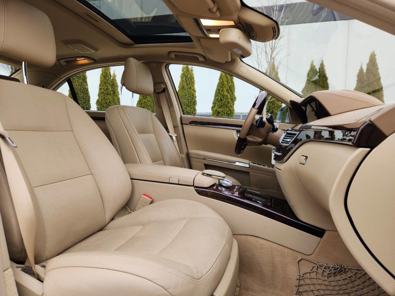 Used 2010 Mercedes-Benz S 550 4MATIC image 9