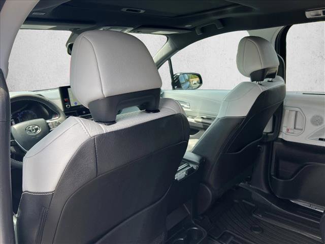 Certified 2026 Toyota Sienna XSE image 17