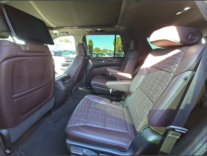 Used 2024 Cadillac Escalade V w/ LPO, ONYX Package AWD/4WD image 8