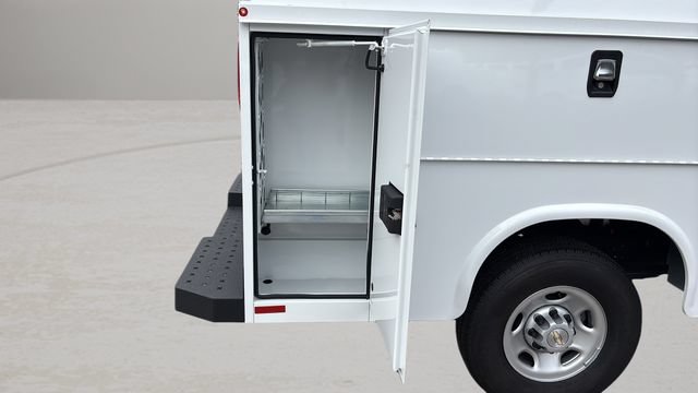 New 2025 Chevrolet Express 3500 w/ Power Convenience Package RWD image 27