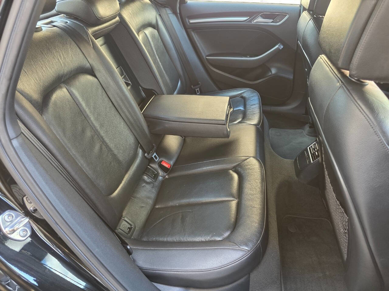 Used 2019 Audi A3 2.0T Titanium w/ Convenience Package image 28