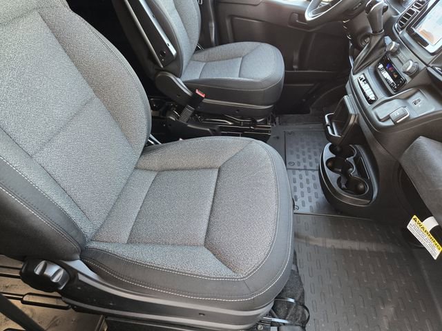 Used 2025 RAM ProMaster 2500 w/ Convenience Group image 14