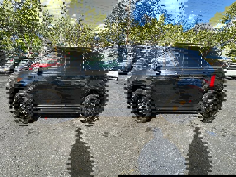 Used 2012 Ford Edge SEL FWD image 8