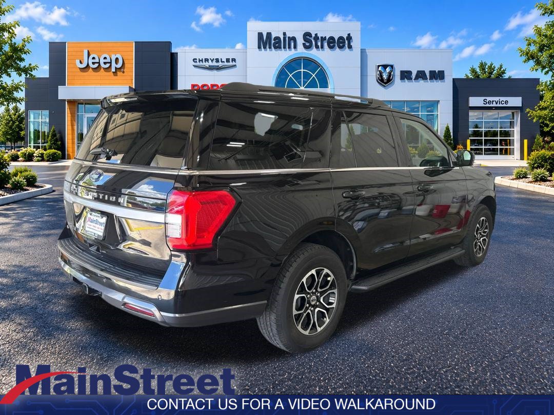 Used 2024 Ford Expedition XLT AWD/4WD image 5