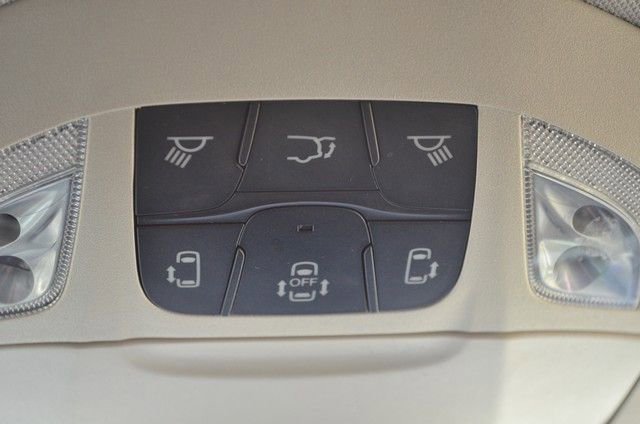 Used 2024 Chrysler Pacifica Touring-L image 29