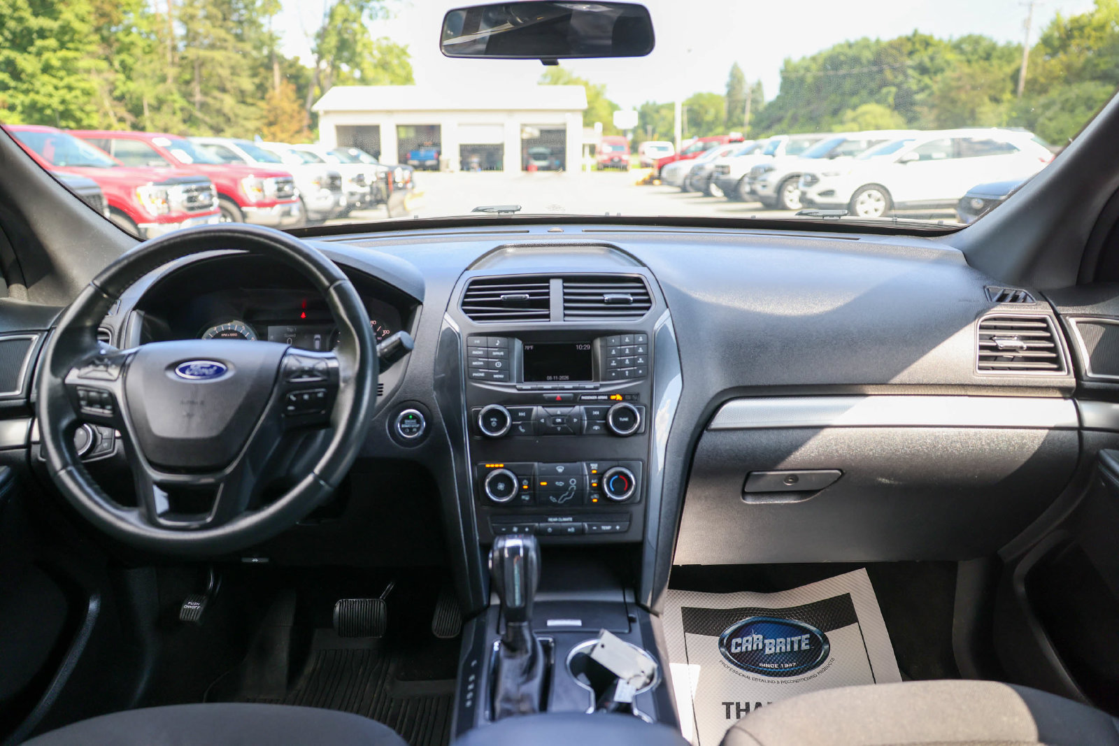 Certified 2018 Ford Explorer XLT AWD/4WD image 23