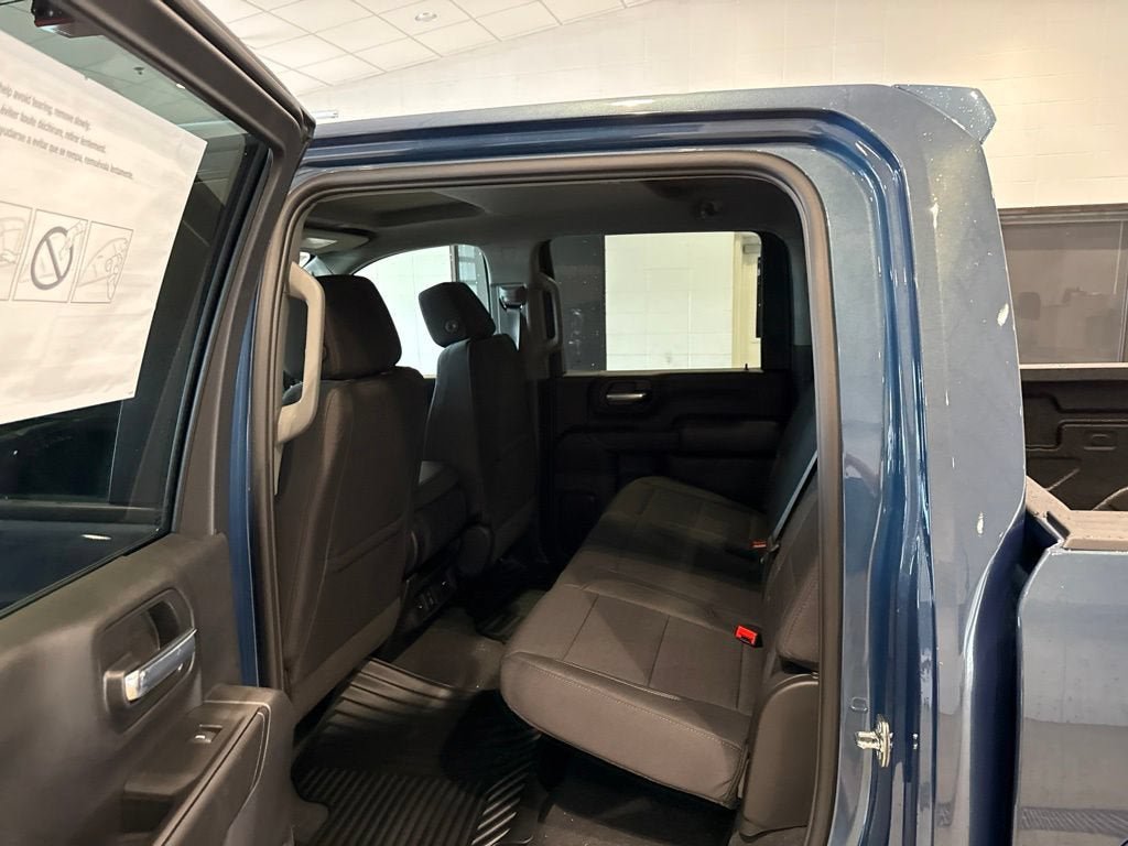 New 2026 GMC Sierra 2500 Pro AWD/4WD image 17