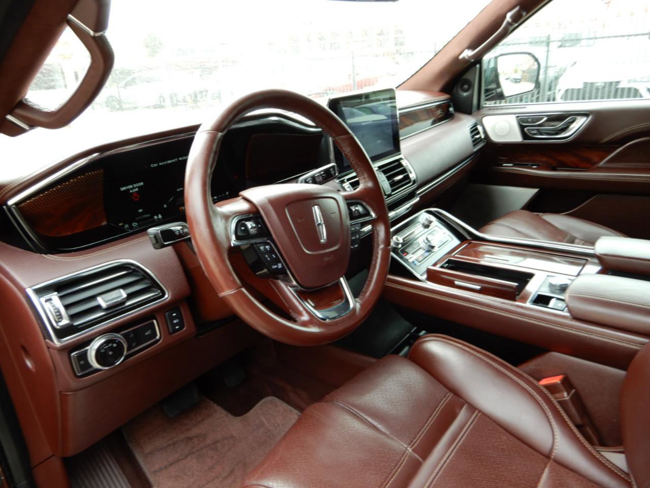 Used 2018 Lincoln Navigator Black Label image 12