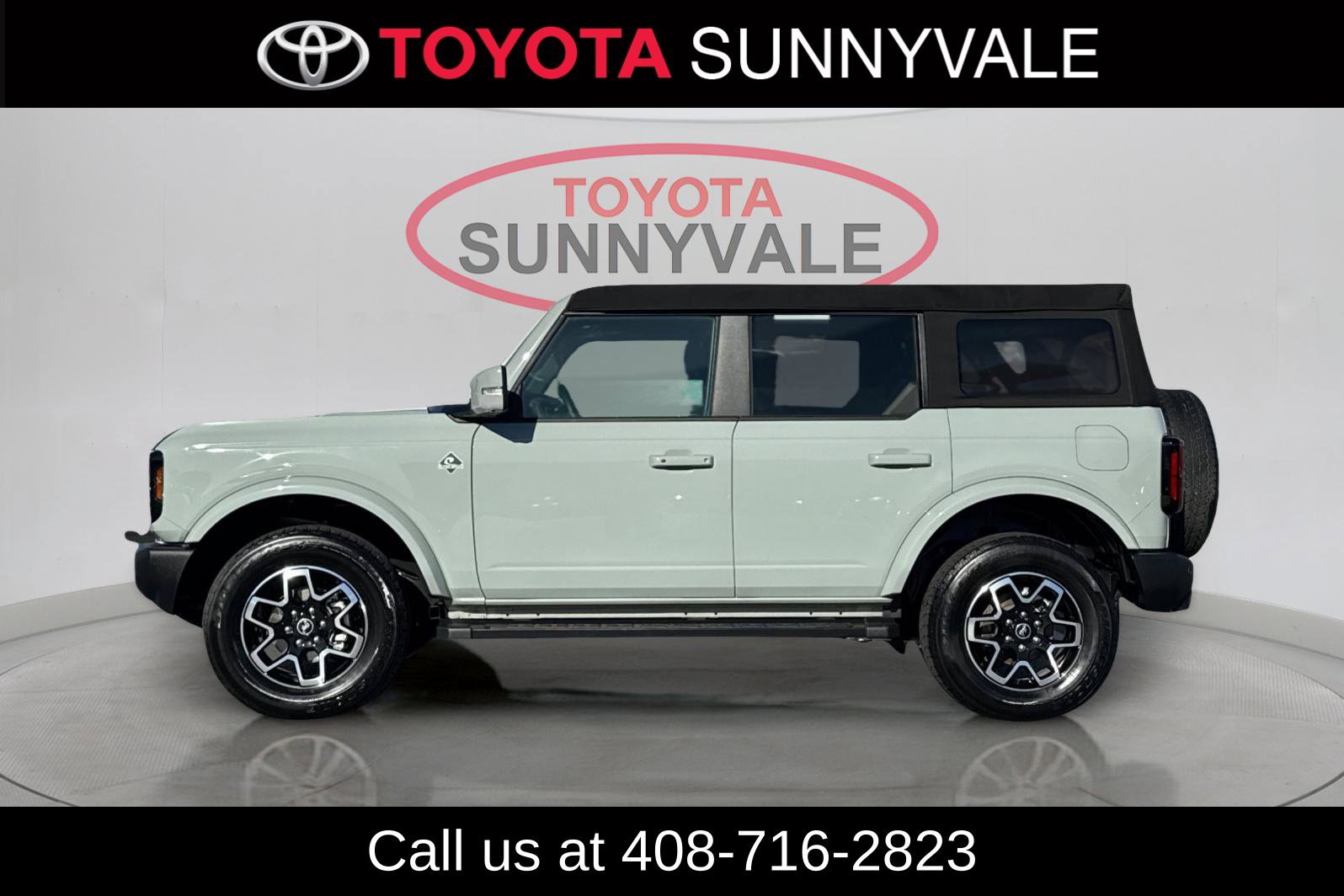 Used 2024 Ford Bronco Outer Banks AWD/4WD image 6