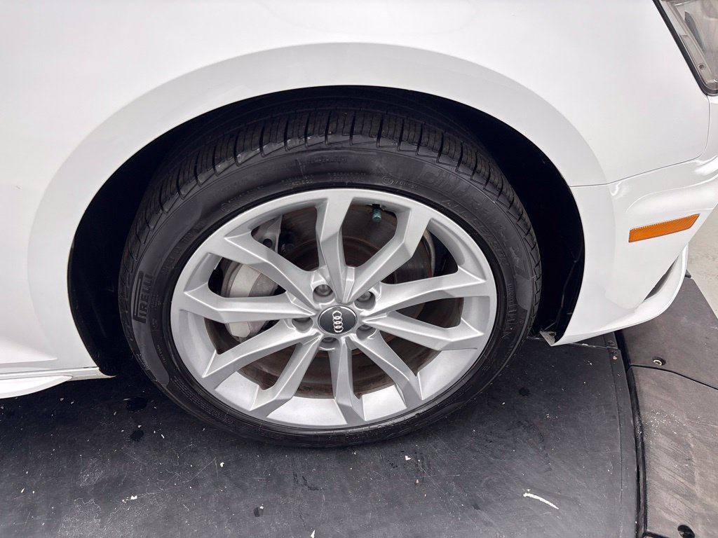 Used 2019 Audi A4 2.0T Premium w/ Convenience Package AWD/4WD image 18