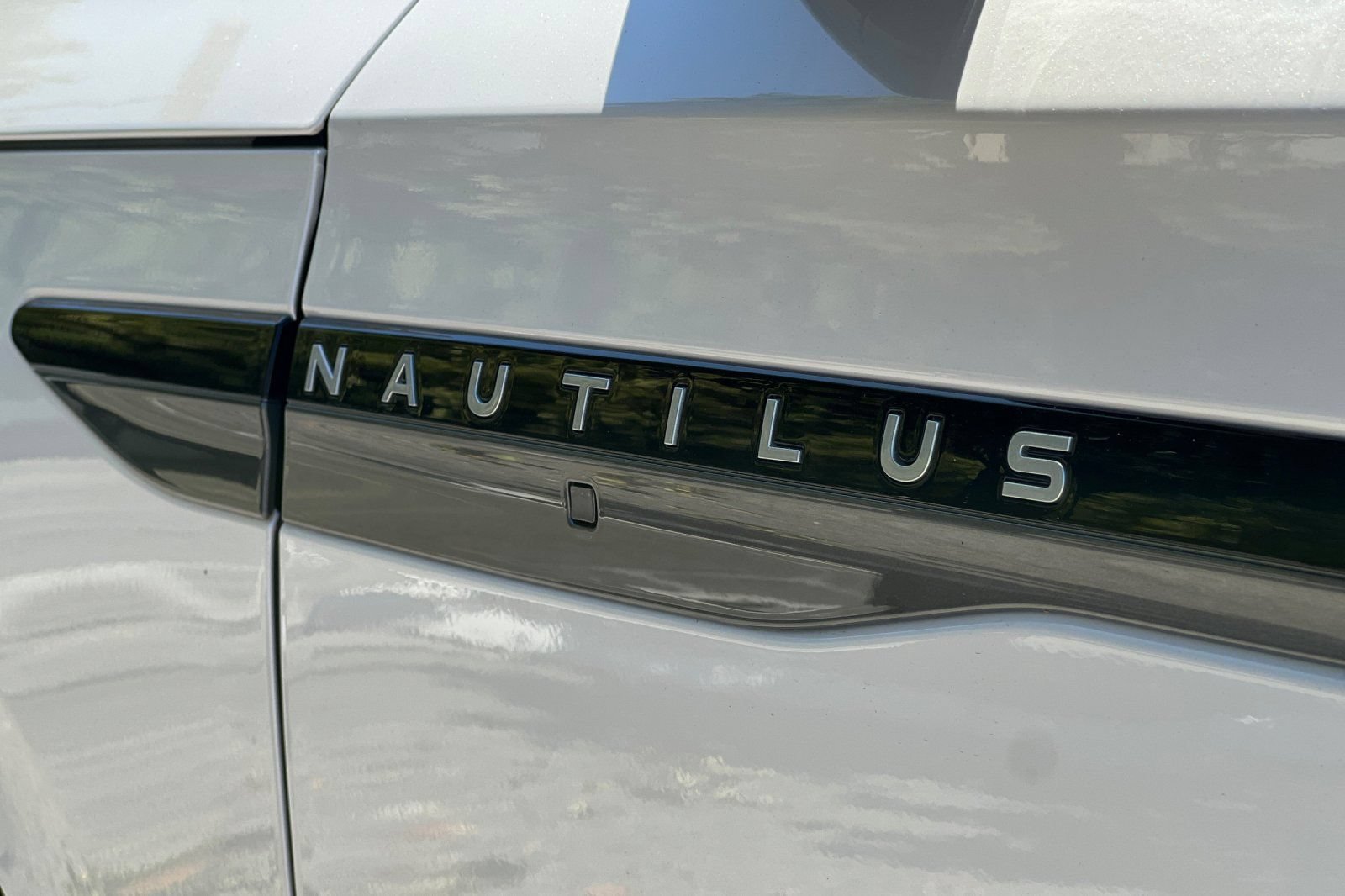 New 2026 Lincoln Nautilus Reserve w/ Jet Appearance Package AWD/4WD image 24