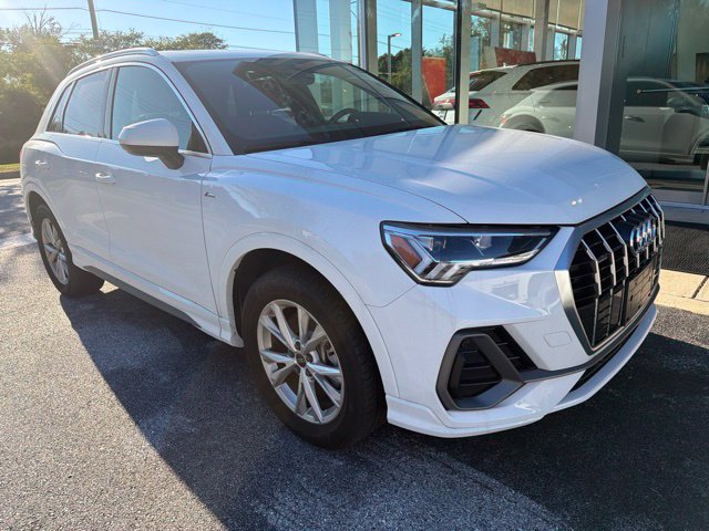 Used 2023 Audi Q3 2.0T Premium Plus w/ Premium Plus Package AWD/4WD image 1