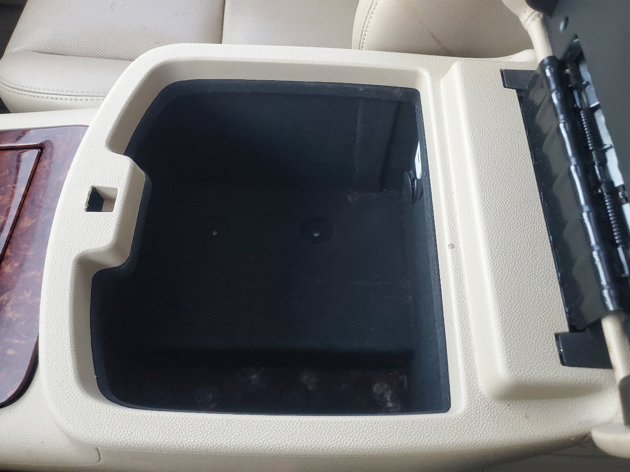 Used 2013 Chevrolet Tahoe LTZ image 60