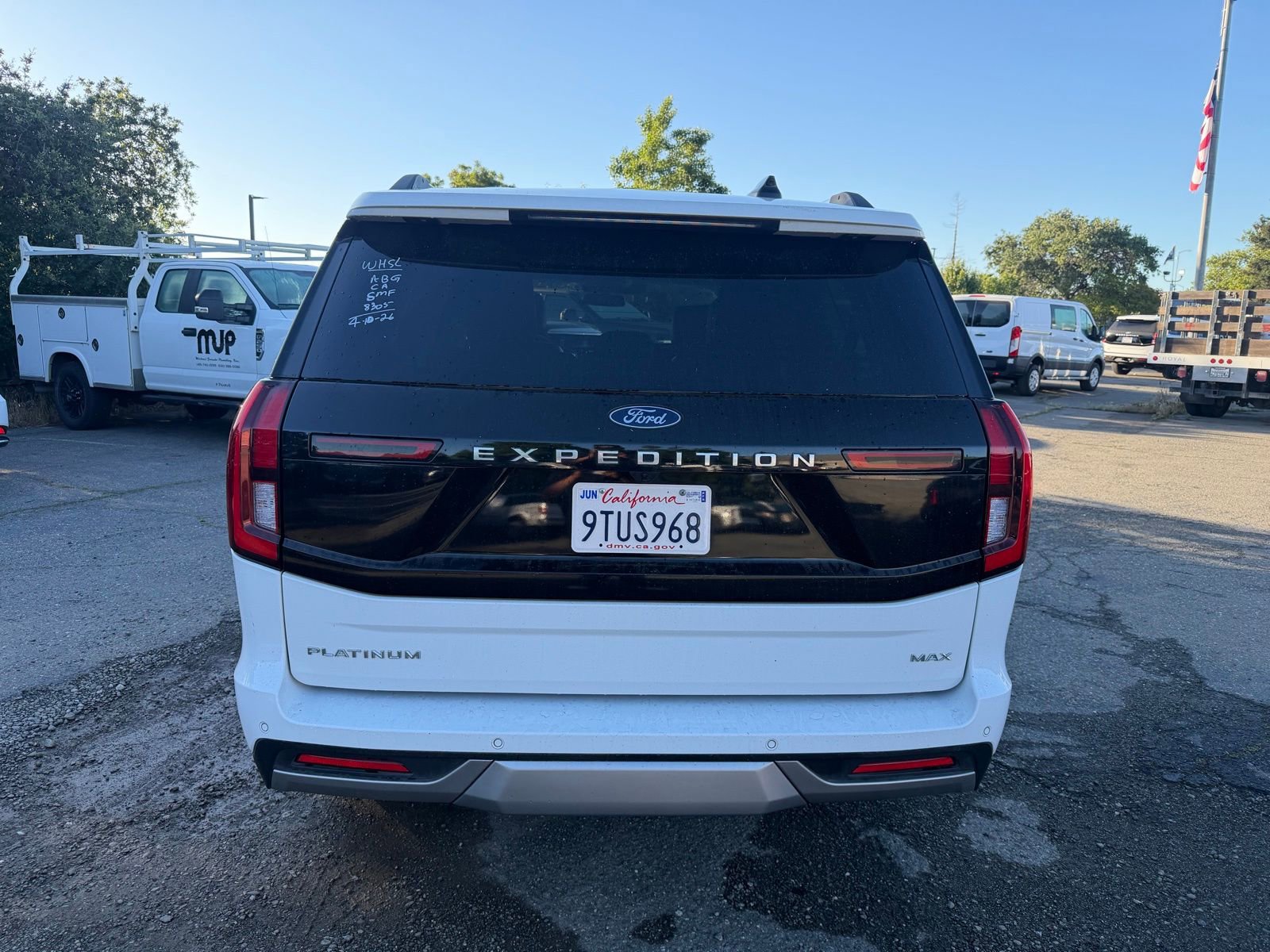 Certified 2025 Ford Expedition Max Platinum AWD/4WD image 4