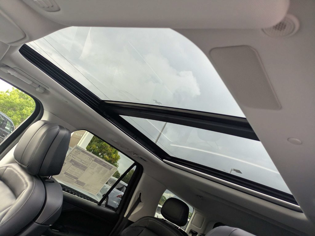 New 2027 Lincoln Navigator Reserve AWD/4WD image 26