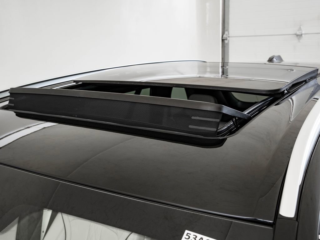 Used 2024 BMW X5 xDrive40i w/ Premium Package image 14