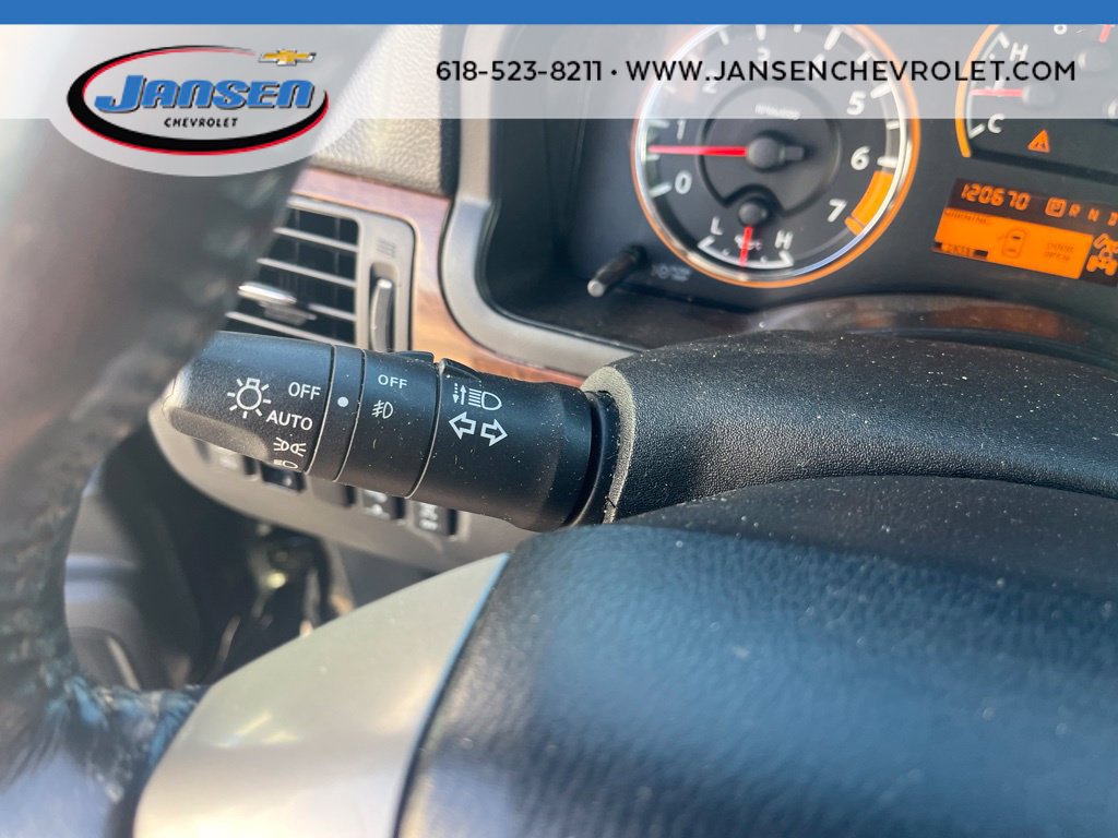 Used 2015 Nissan Armada Platinum w/ 2nd Row Captain Seat Package AWD/4WD image 18