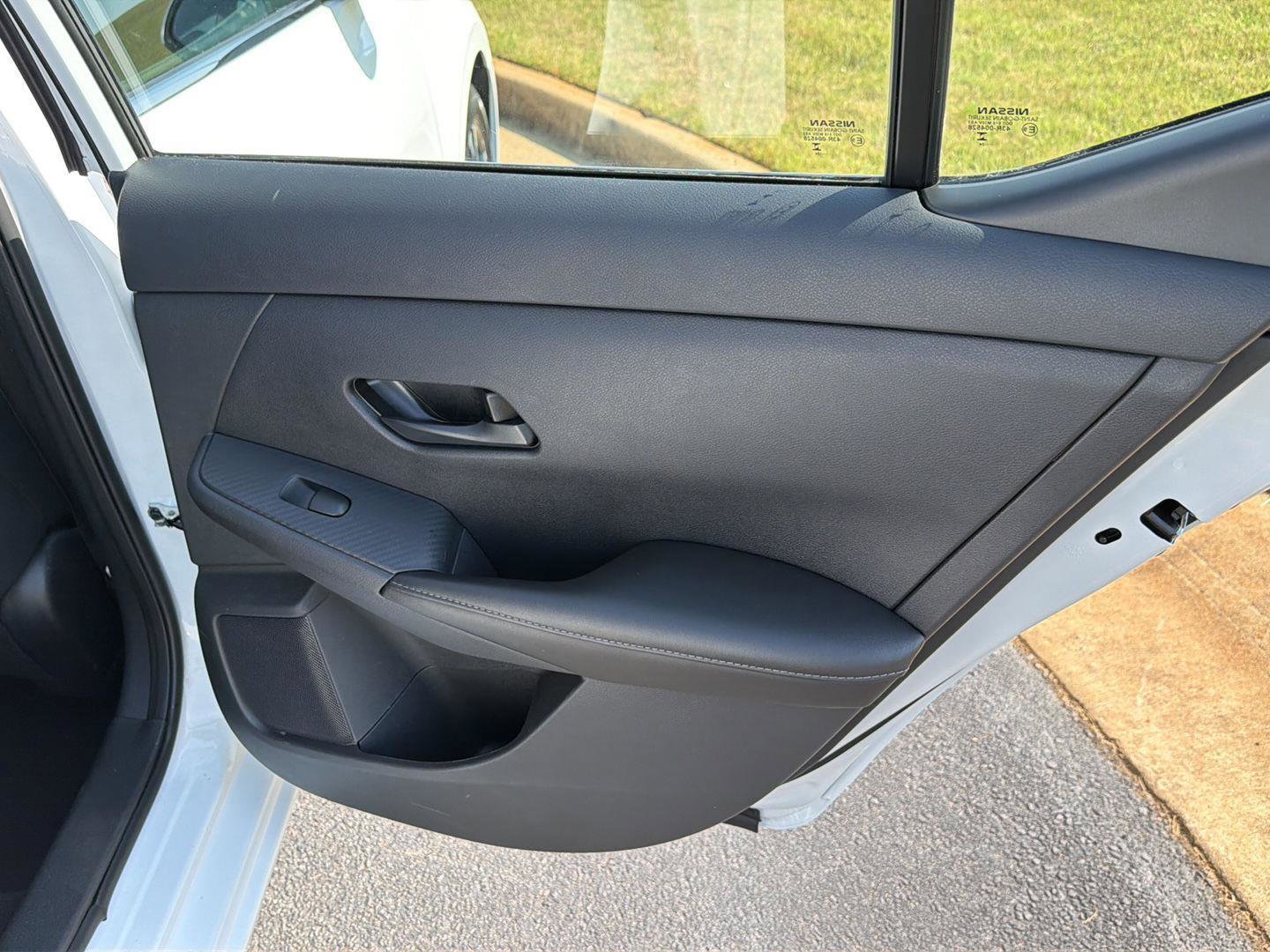 Used 2024 Nissan Sentra SV FWD image 15