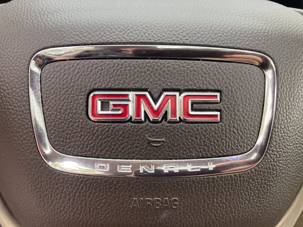 Used 2019 GMC Acadia Denali AWD/4WD image 28