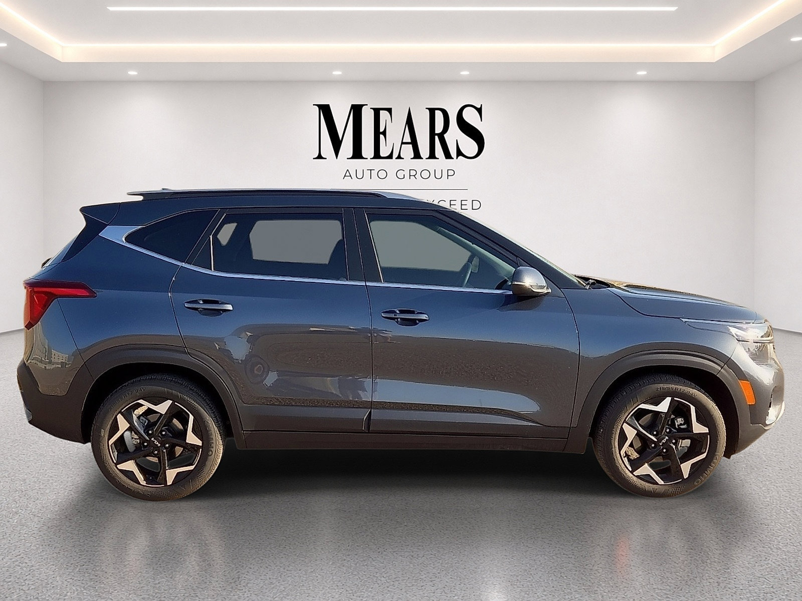 Used 2025 Kia Seltos EX FWD image 6