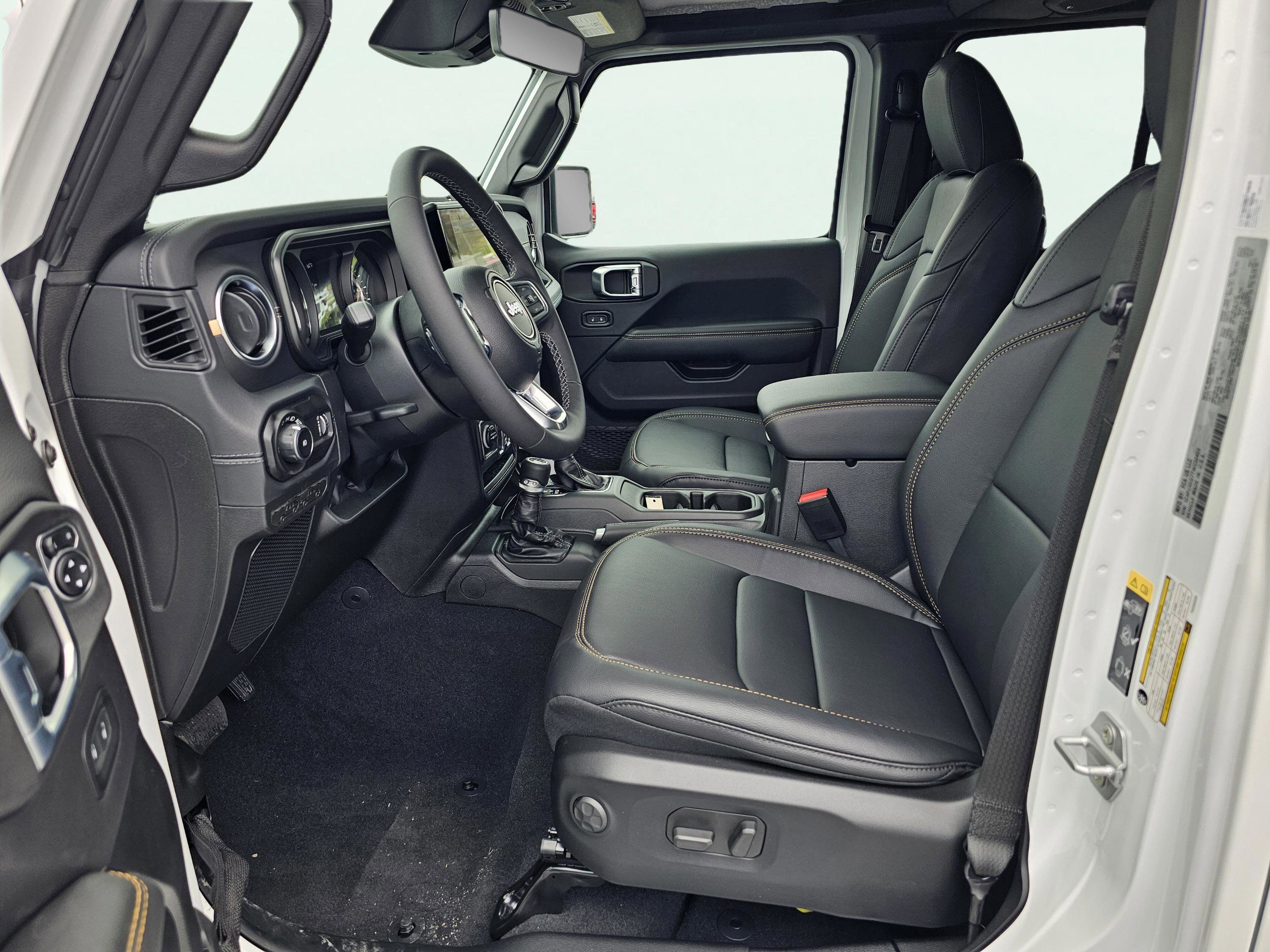 New 2026 Jeep Wrangler Unlimited Sahara AWD/4WD image 16
