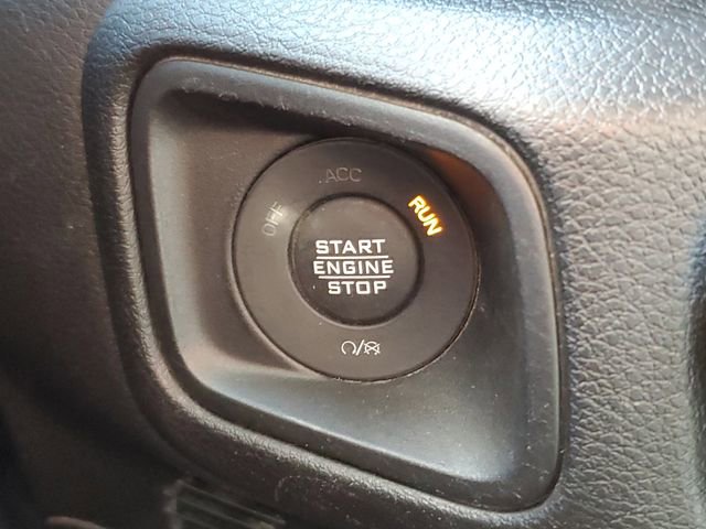 Used 2025 Jeep Wrangler Sport image 28