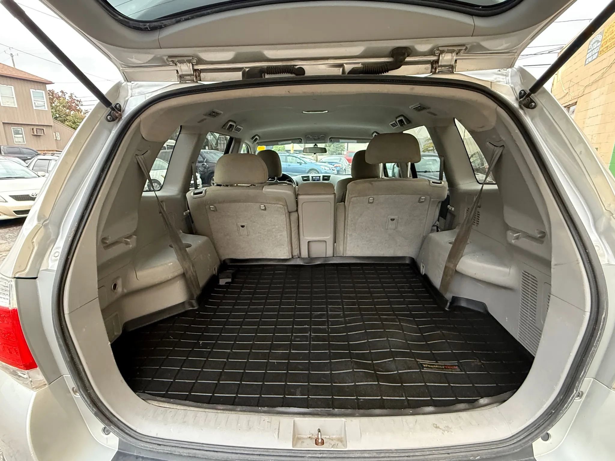 Used 2013 Toyota Highlander SE image 30