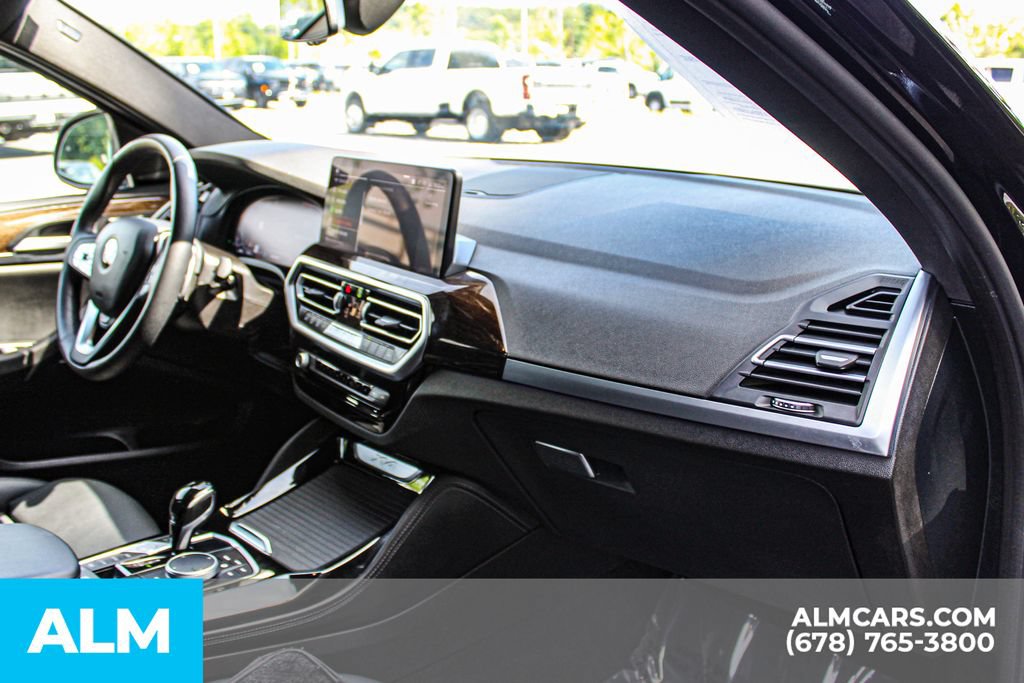 Used 2025 BMW X4 xDrive30i AWD/4WD image 22