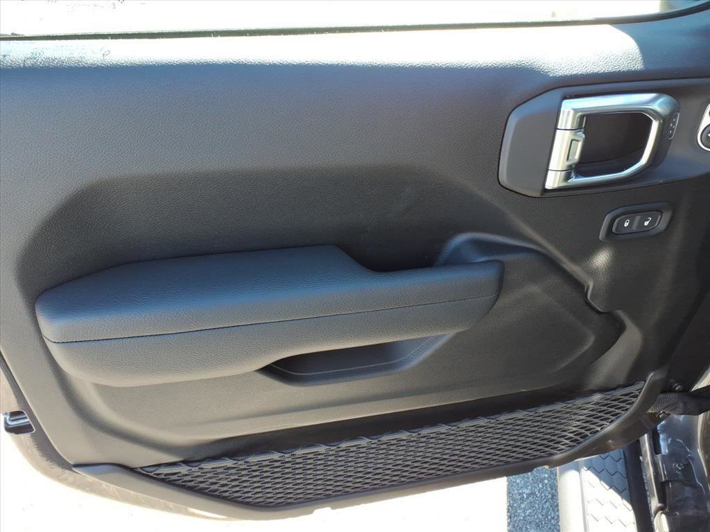 New 2026 Jeep Wrangler Sport S image 9