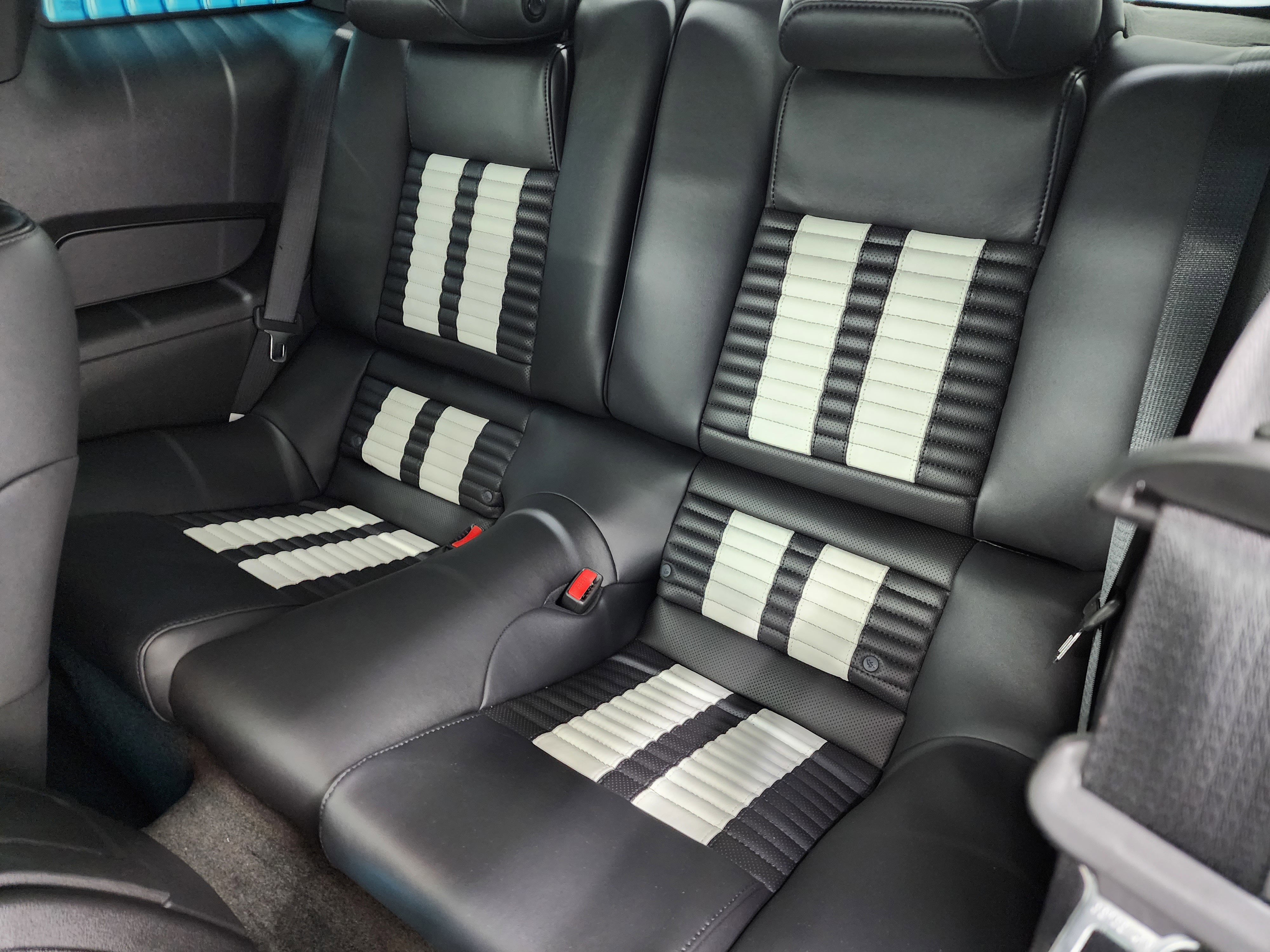 Used 2012 Ford Mustang Shelby GT500 image 9