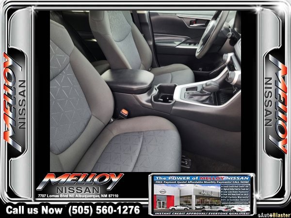 Used 2022 Toyota RAV4 XLE FWD image 10