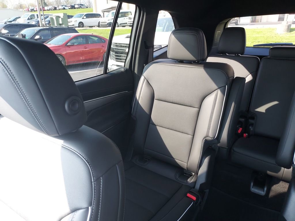 New 2026 Buick Enclave Preferred w/ Power Package image 12