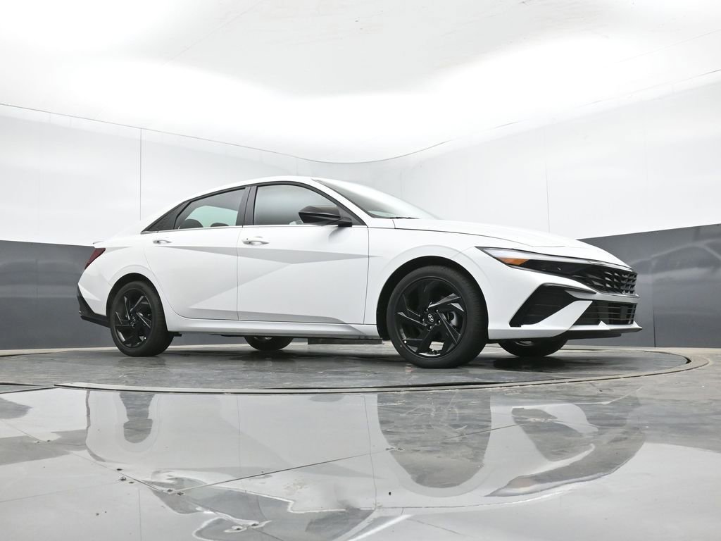 New 2026 Hyundai Elantra SEL Sport image 15