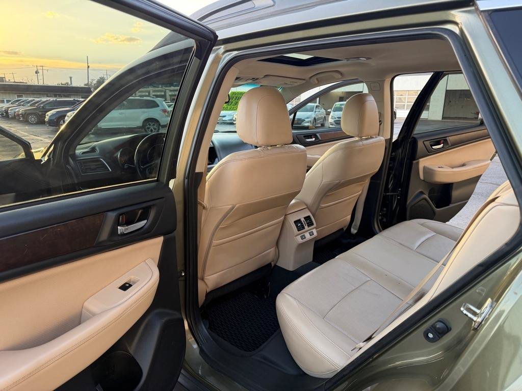 Used 2015 Subaru Outback 2.5i Limited AWD/4WD image 10