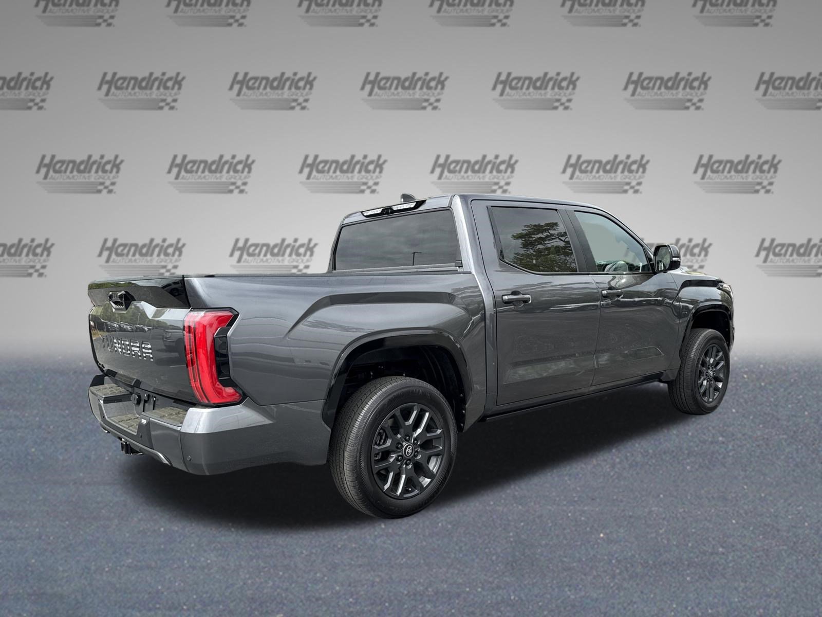 Used 2025 Toyota Tundra Platinum AWD/4WD image 9
