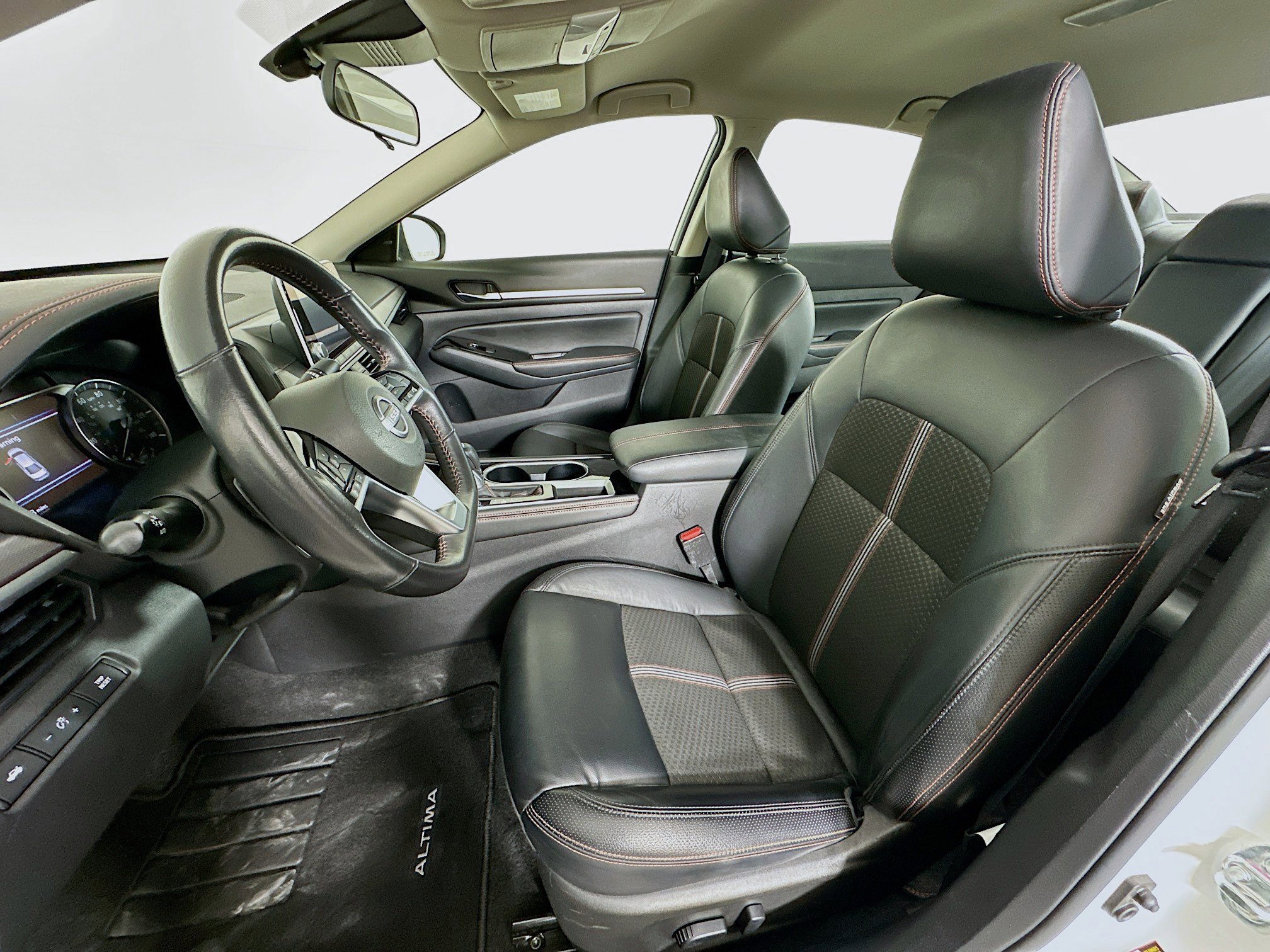 Used 2024 Nissan Altima 2.5 SR image 13