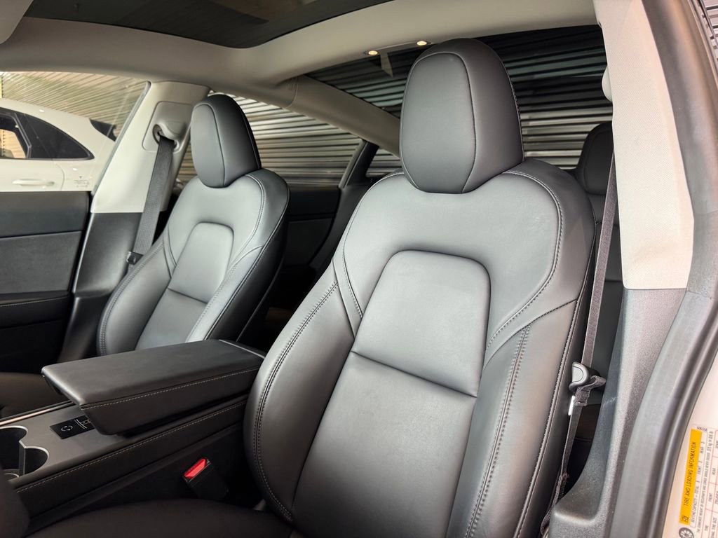 Used 2023 Tesla Model 3 Standard Range RWD image 5