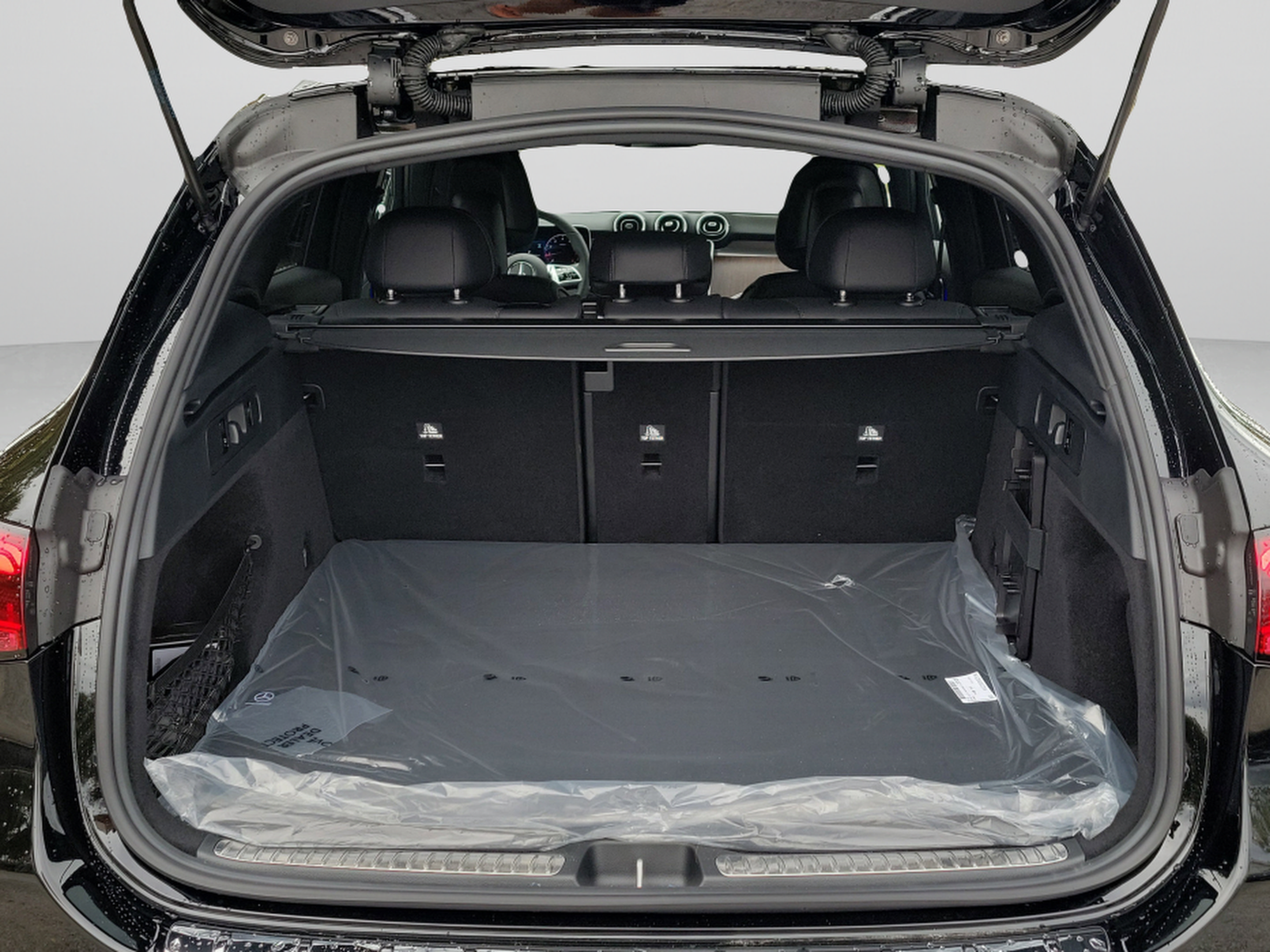 Certified 2026 Mercedes-Benz GLC 300 image 5