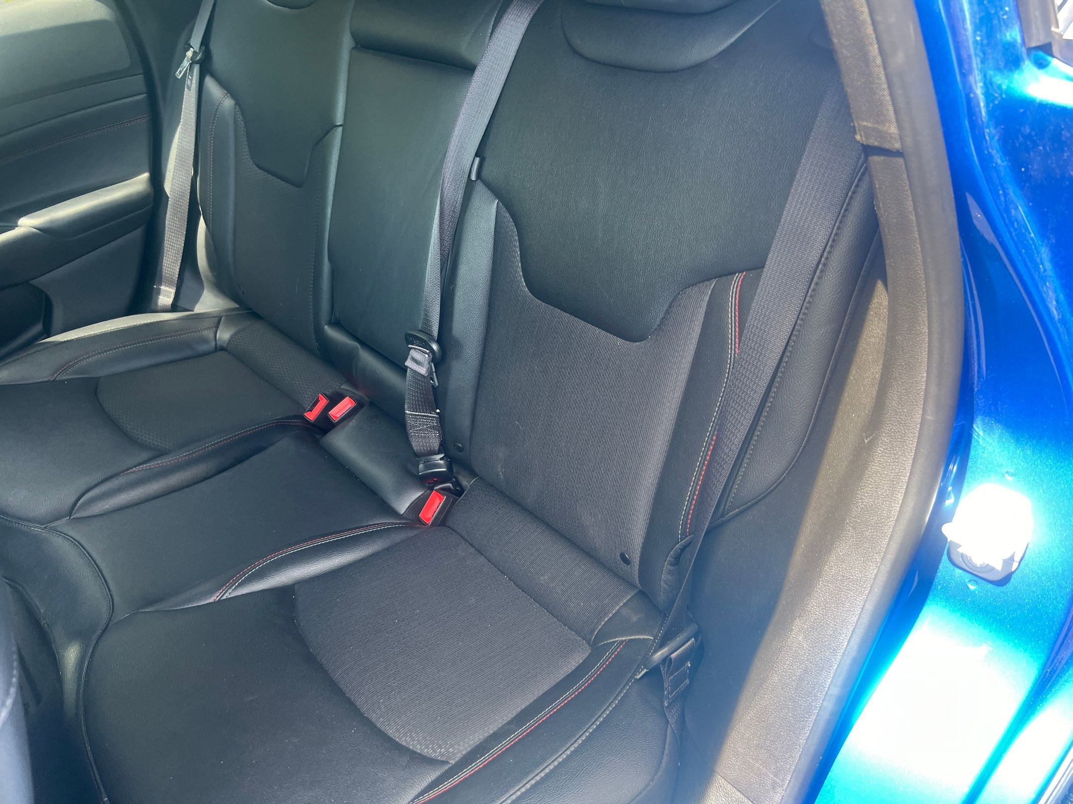 Used 2025 Chevrolet Trax LT FWD image 32