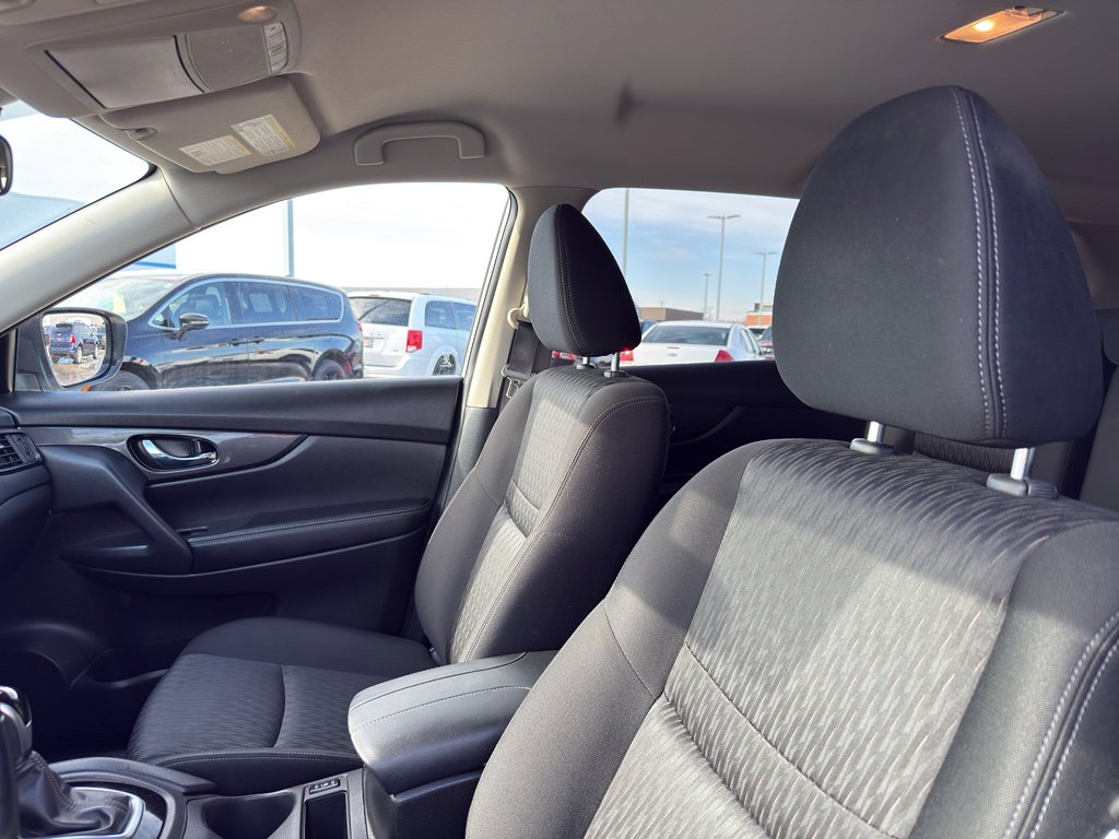 Used 2020 Nissan Rogue S w/ Special Edition Package image 26