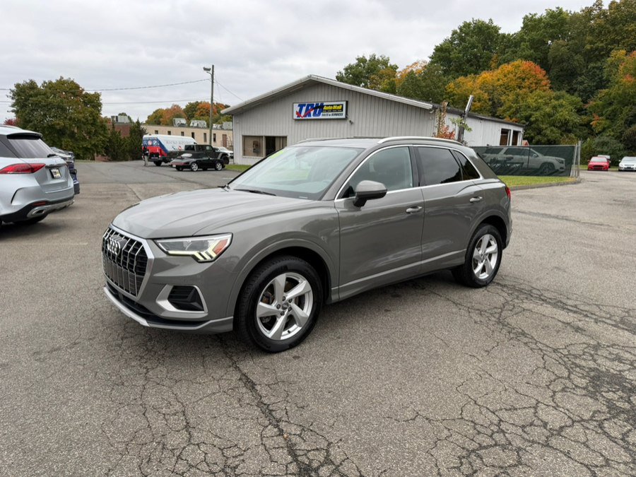 Used 2020 Audi Q3 2.0T Premium Plus w/ Premium Plus Package AWD/4WD image 2
