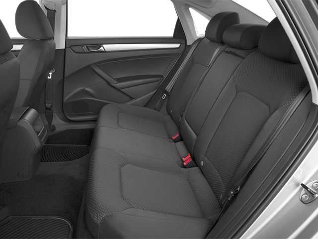 Used 2014 Volkswagen Passat TDI SE FWD image 10