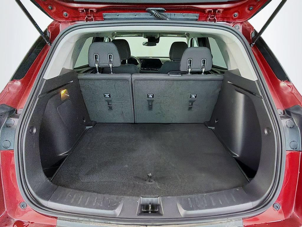 Used 2025 Chevrolet TrailBlazer LT AWD/4WD image 26