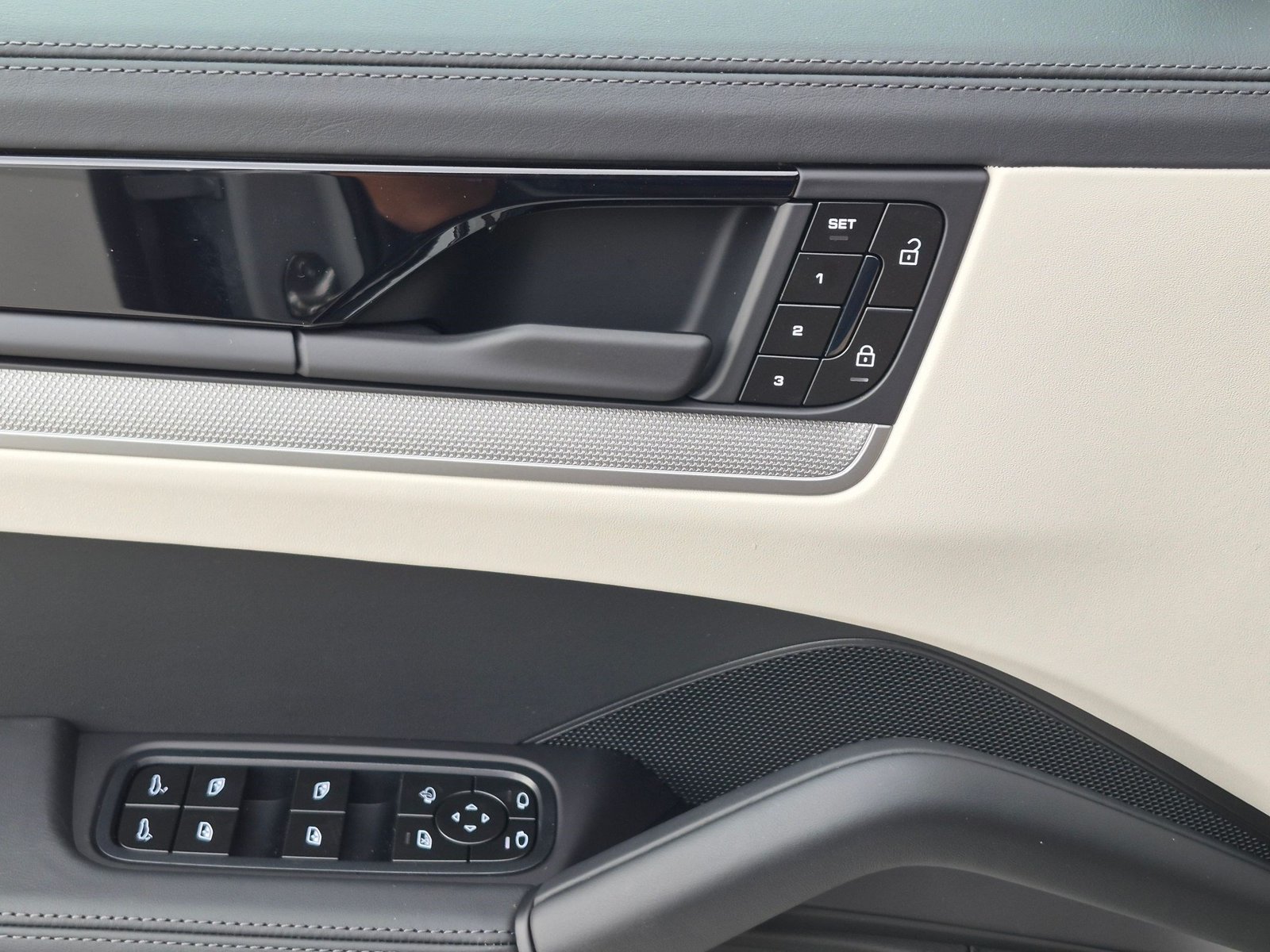 New 2026 Porsche Cayenne S AWD/4WD image 15